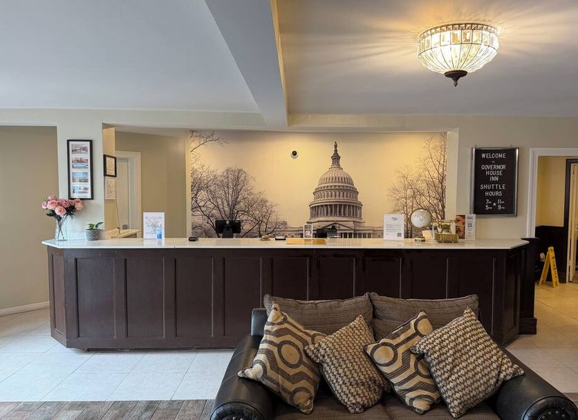 Front desk Photo
