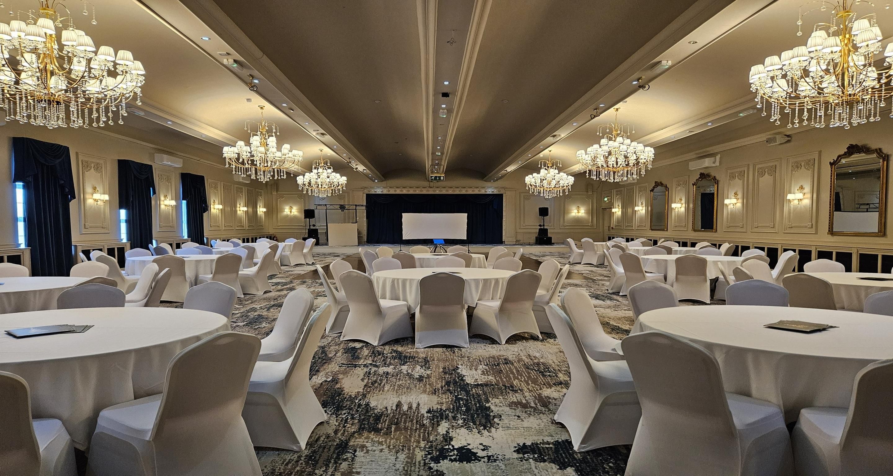 Banquet hall