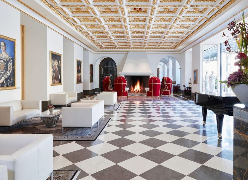 Lobby Photo