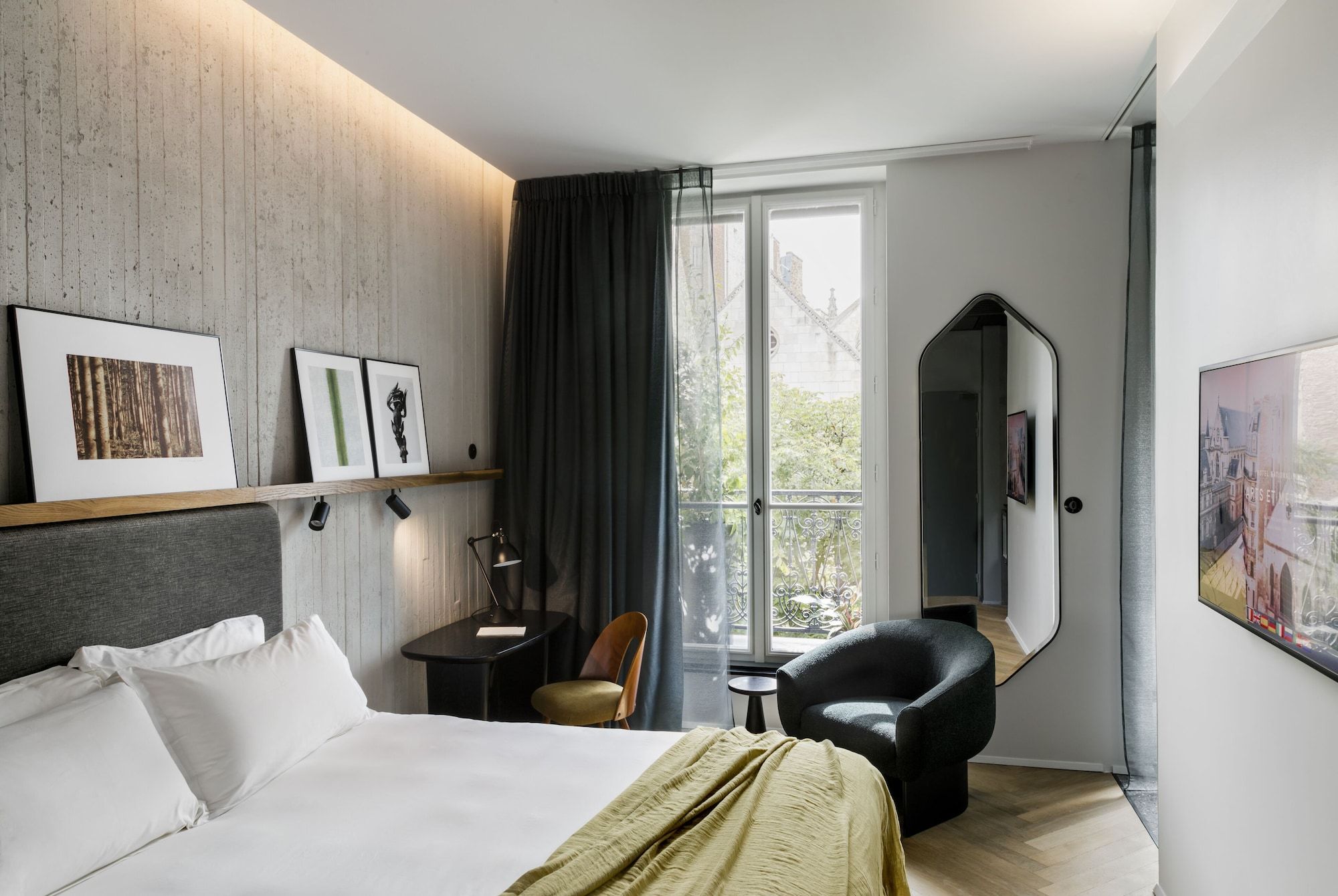 Bedroom