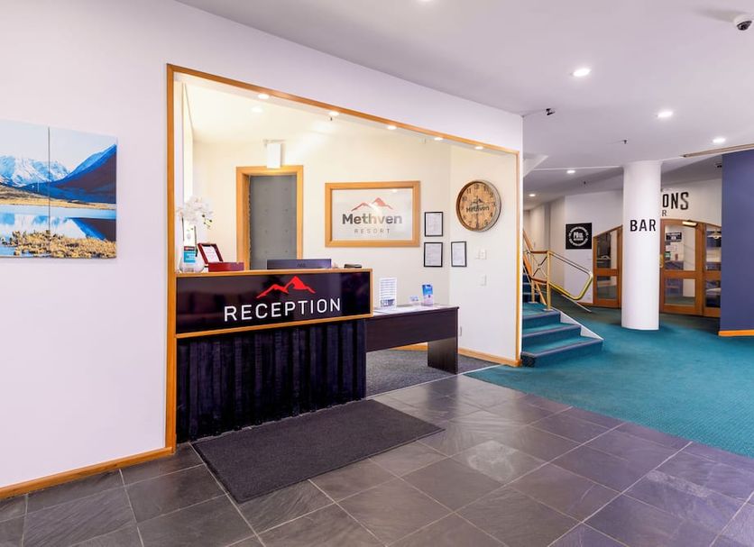 Front desk Photo