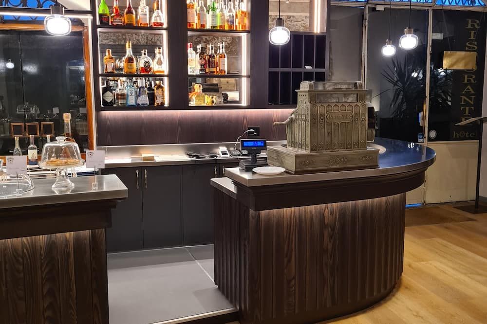 Bar Photo