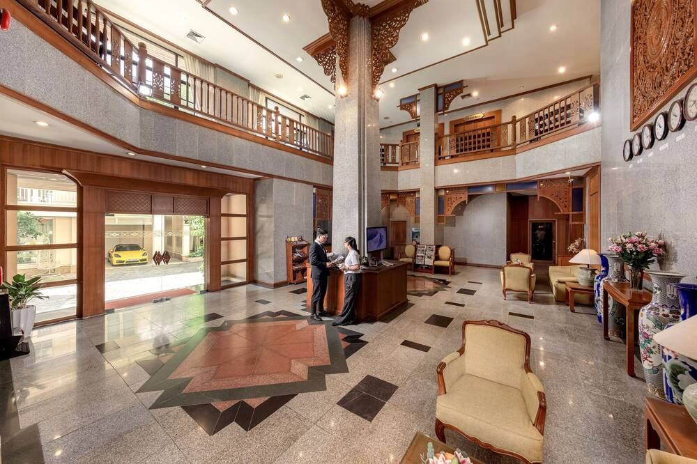 Lobby Photo