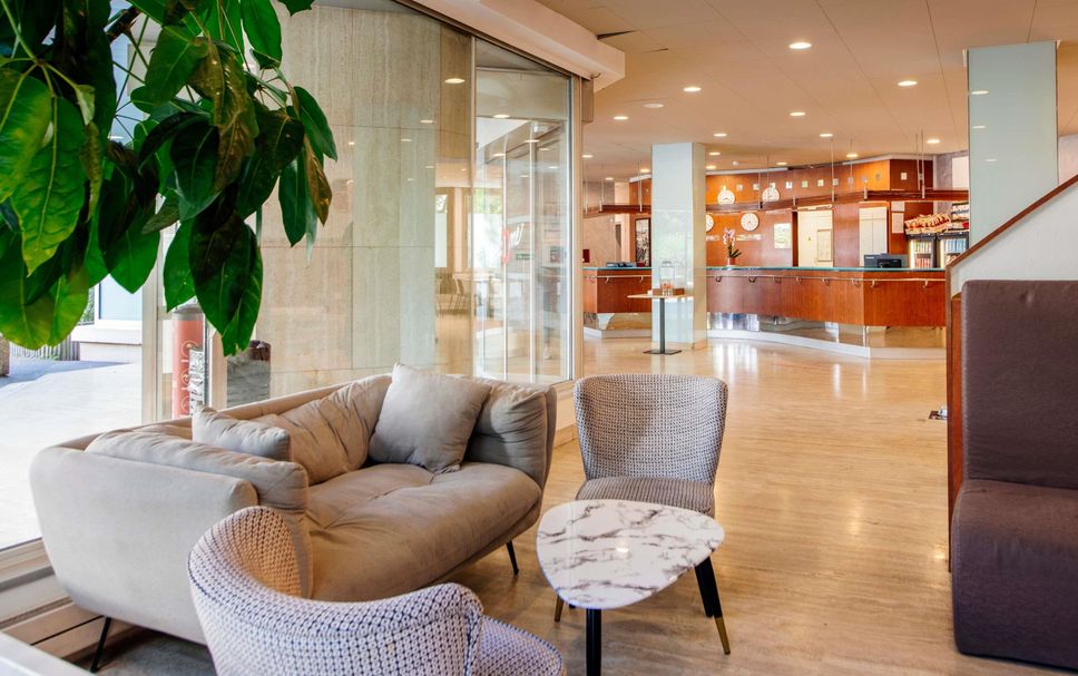 Lobby Photo