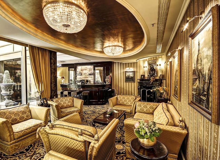 Lounge Photo