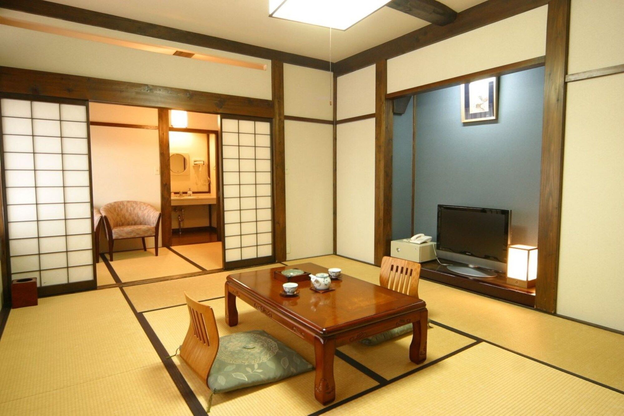 Dining room Photo