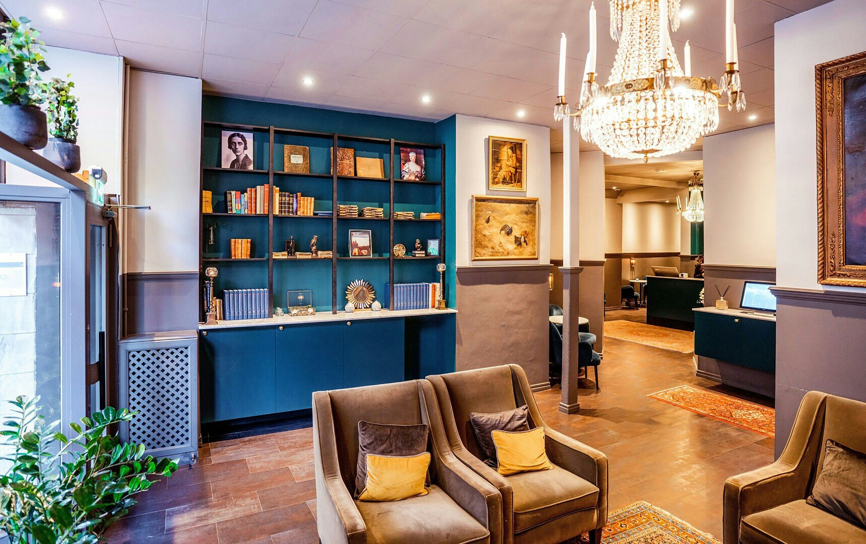 Lounge Photo