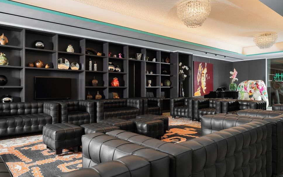 Lounge Photo