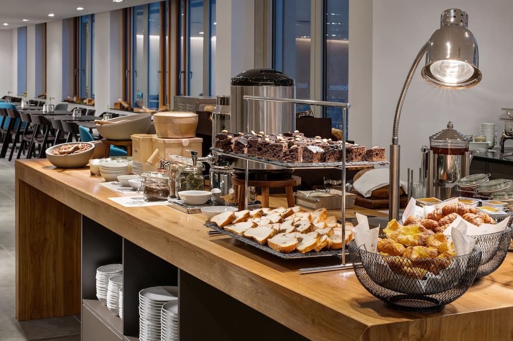 Buffet Photo
