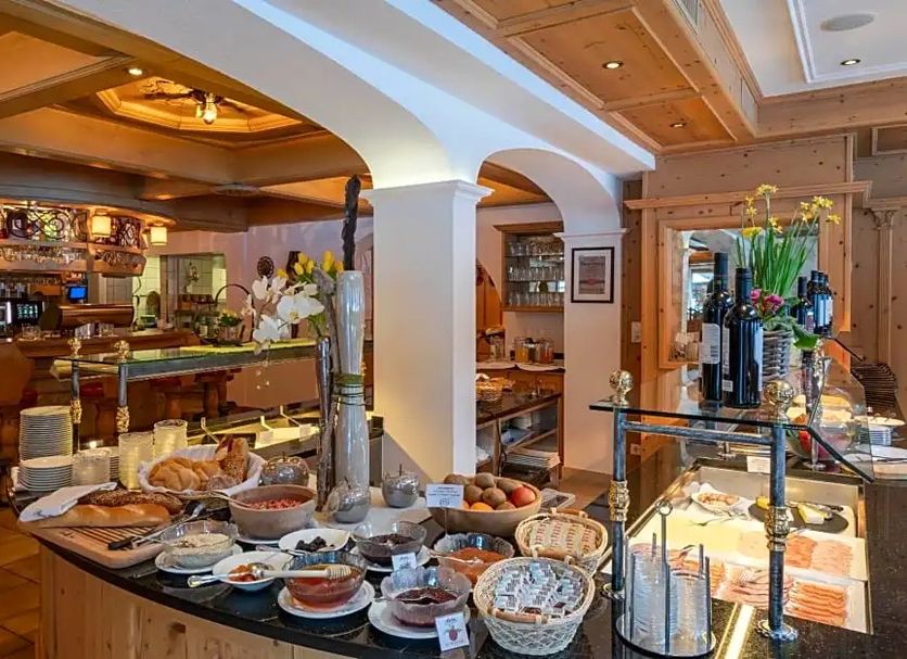 Buffet Photo
