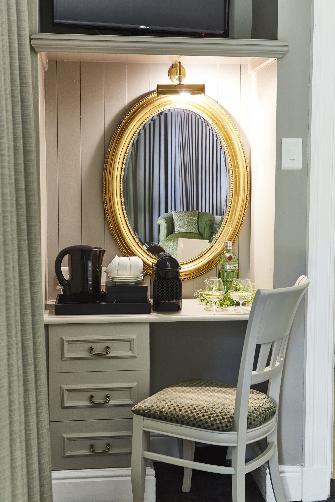 Room amenity