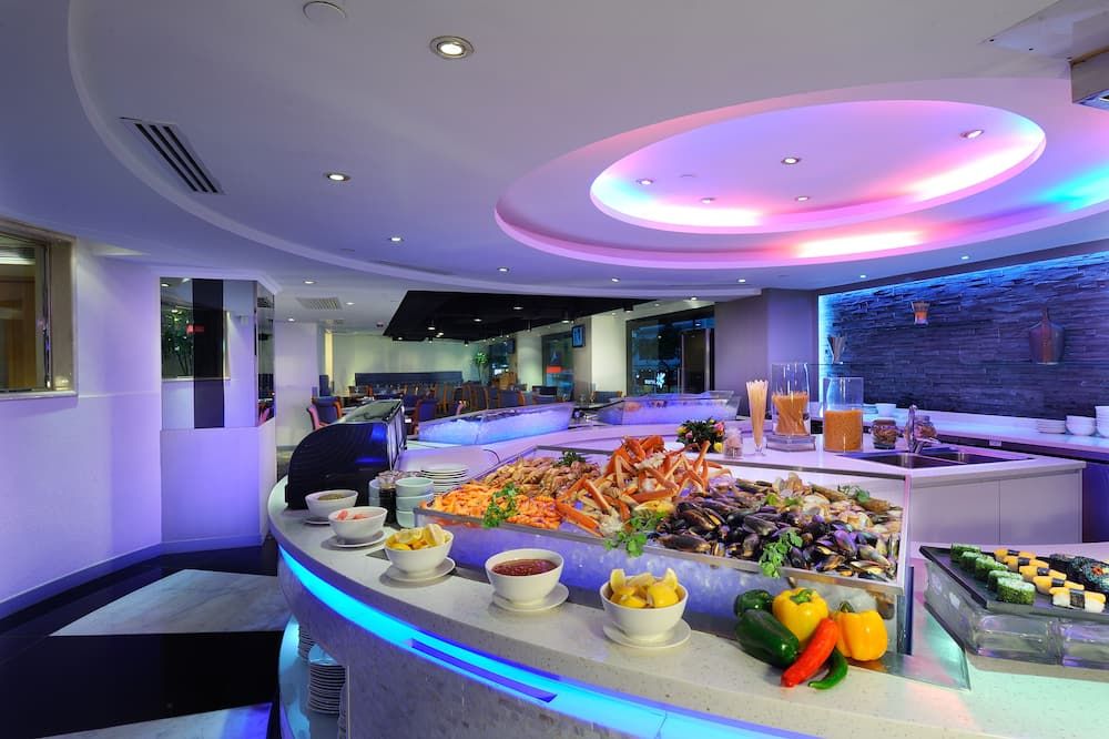 Buffet Photo