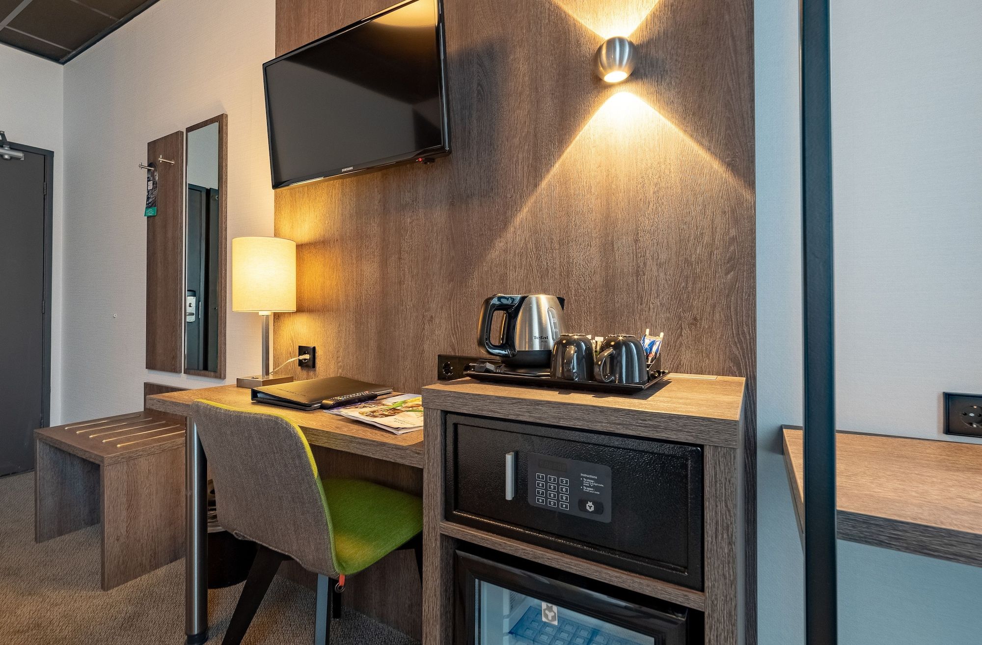 Room amenity
