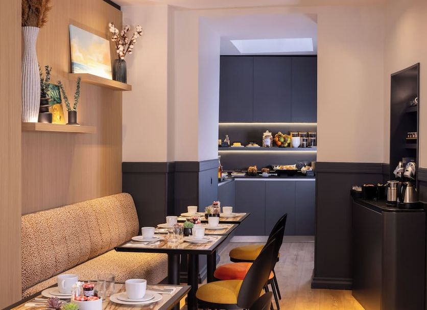Restaurant Photo