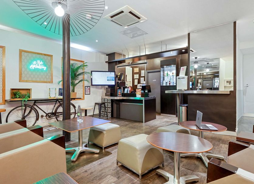 Restaurant Photo
