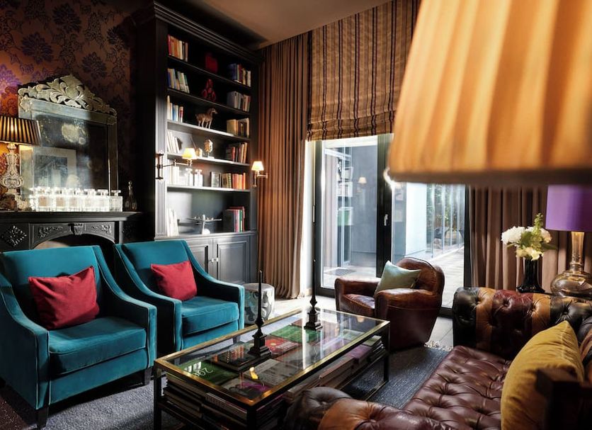 Lounge Photo
