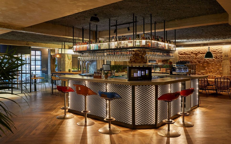 Bar Photo