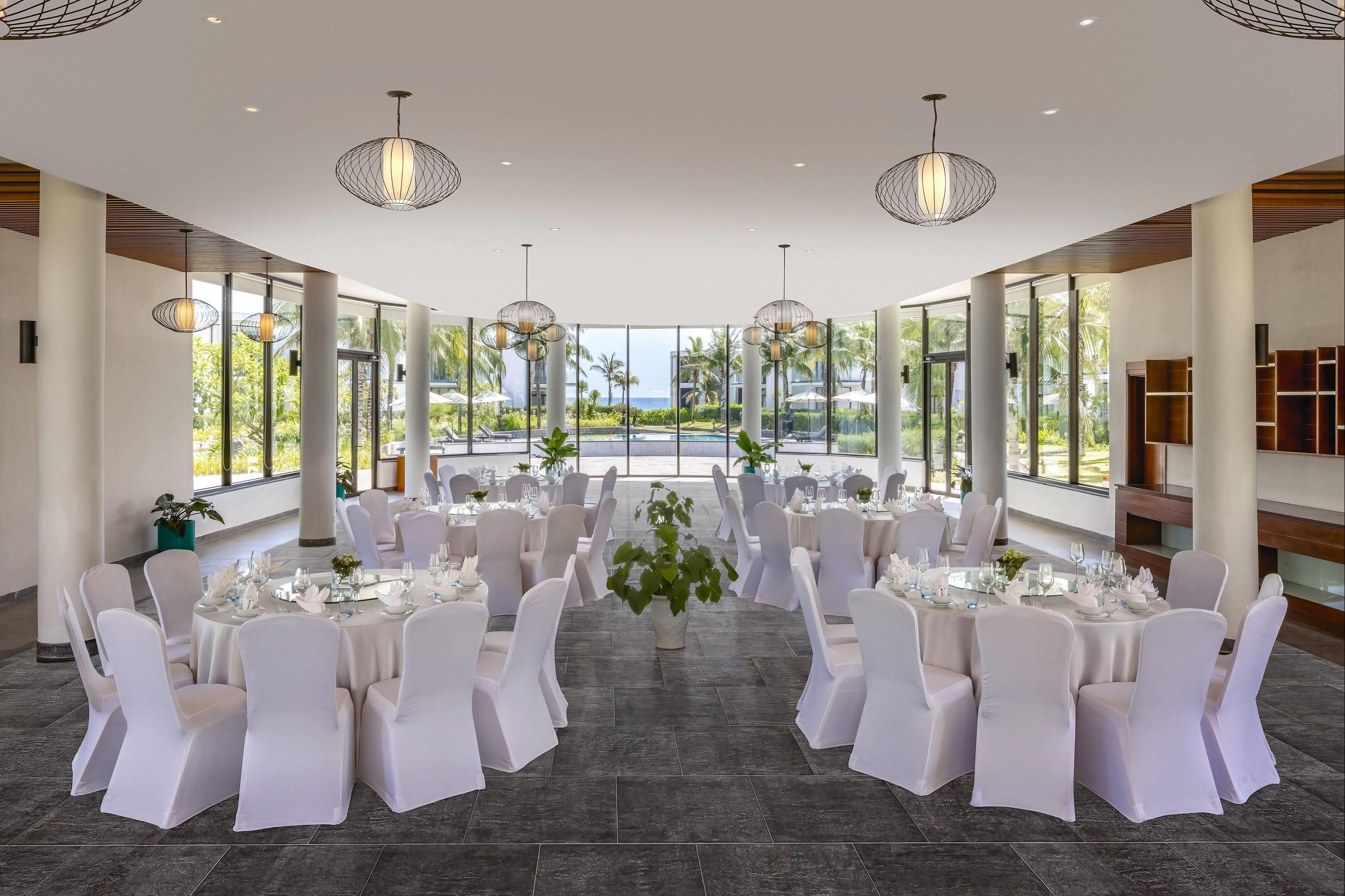 Banquet hall