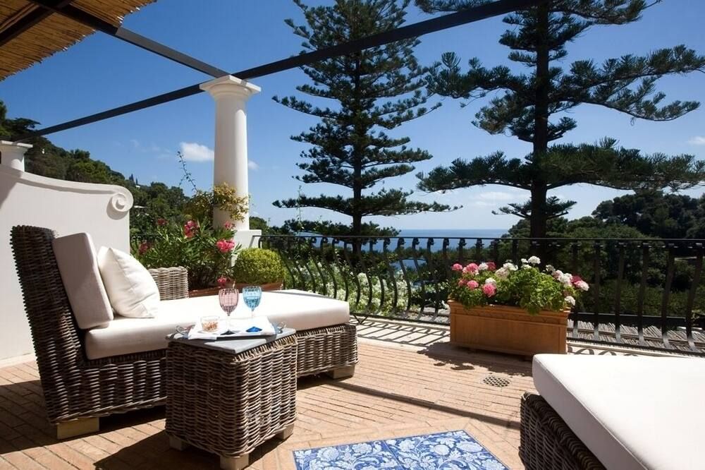 Balcony Photo