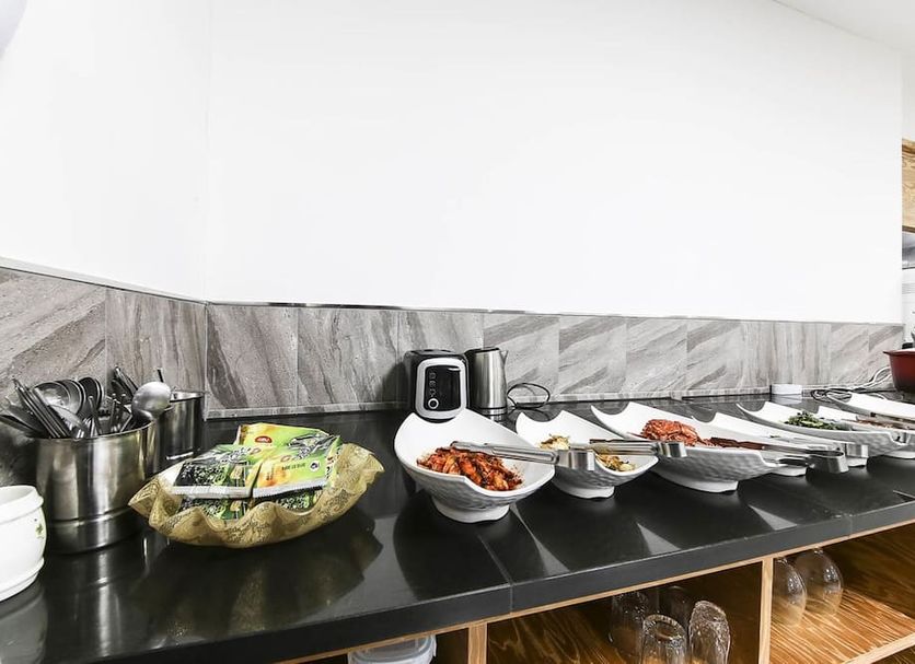 Buffet Photo