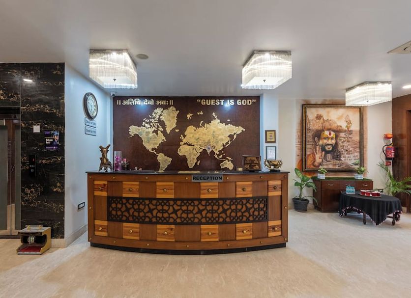 Front desk Photo