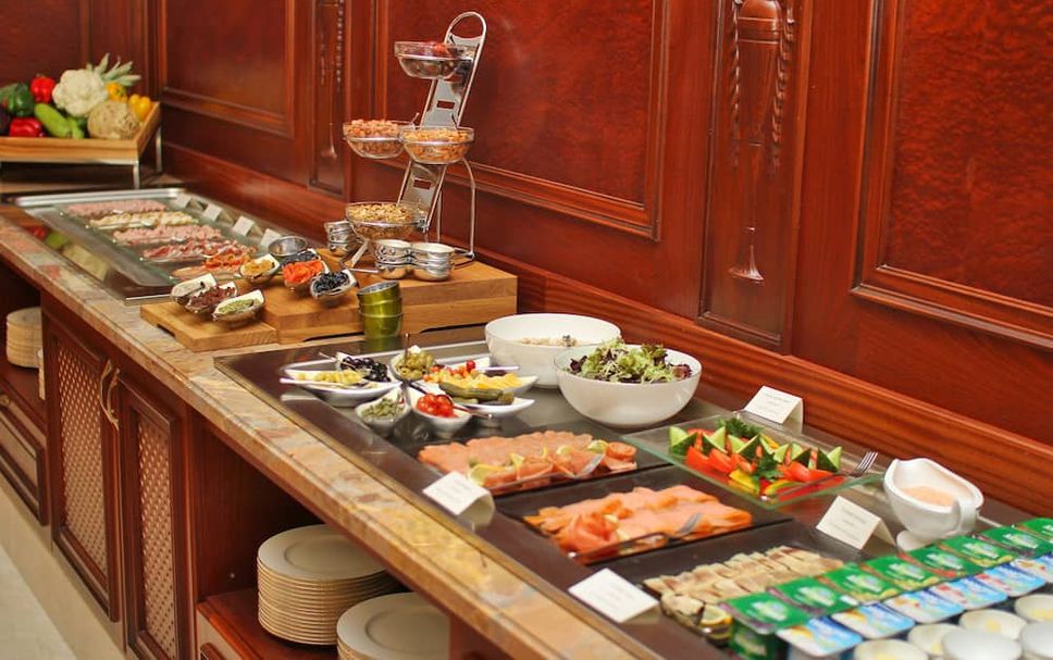 Buffet Photo
