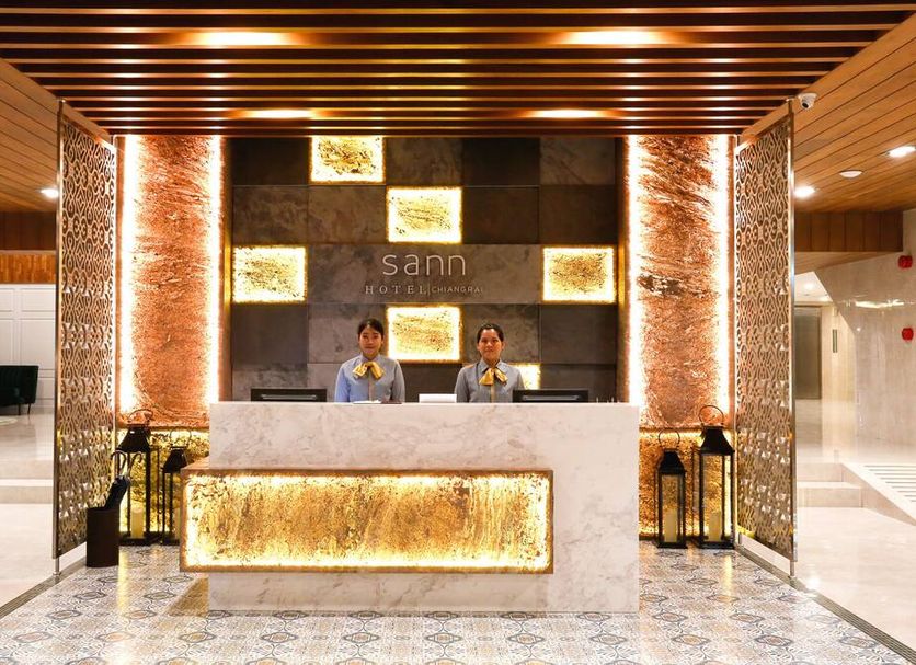 Front desk Photo