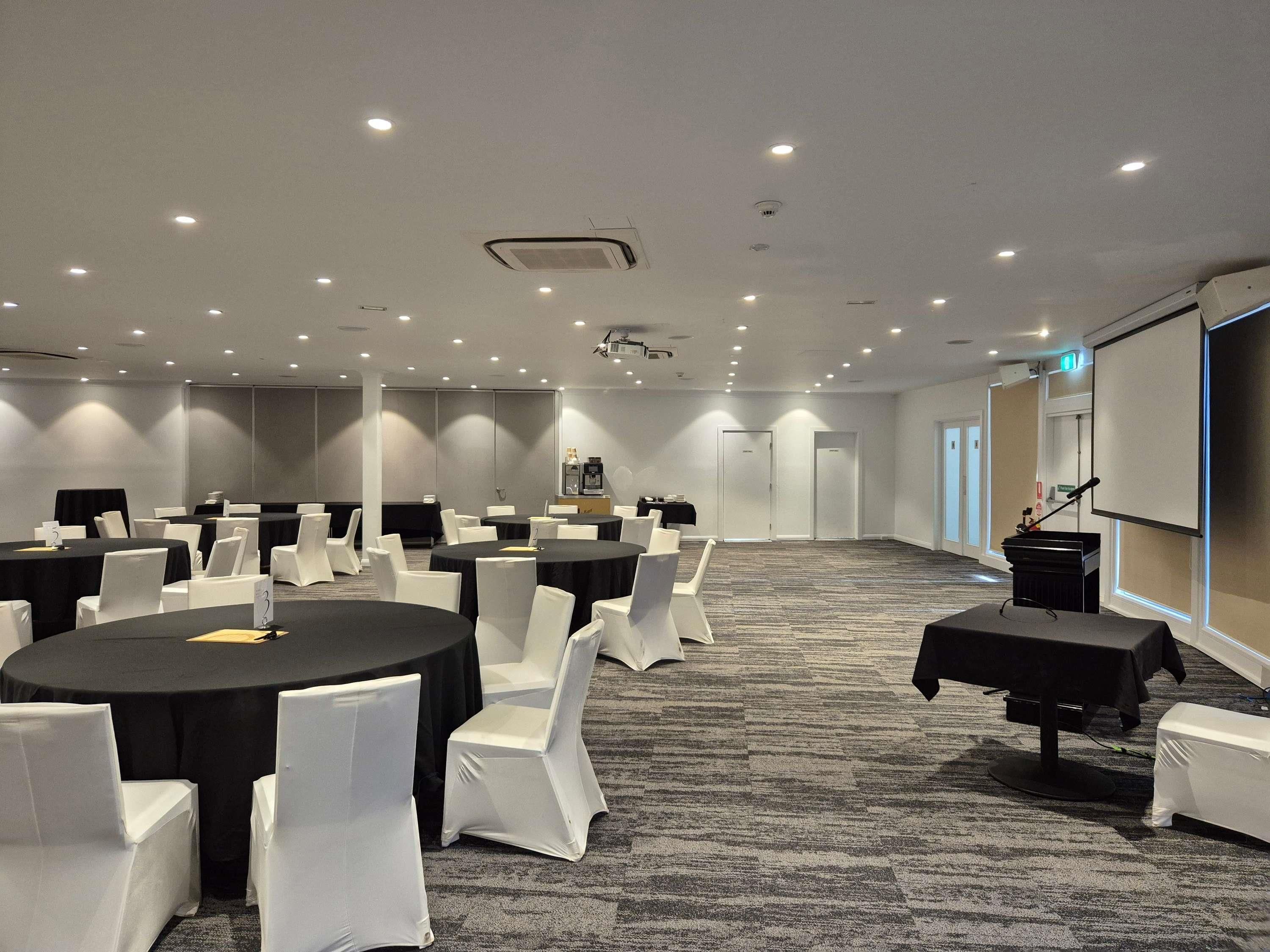Banquet hall