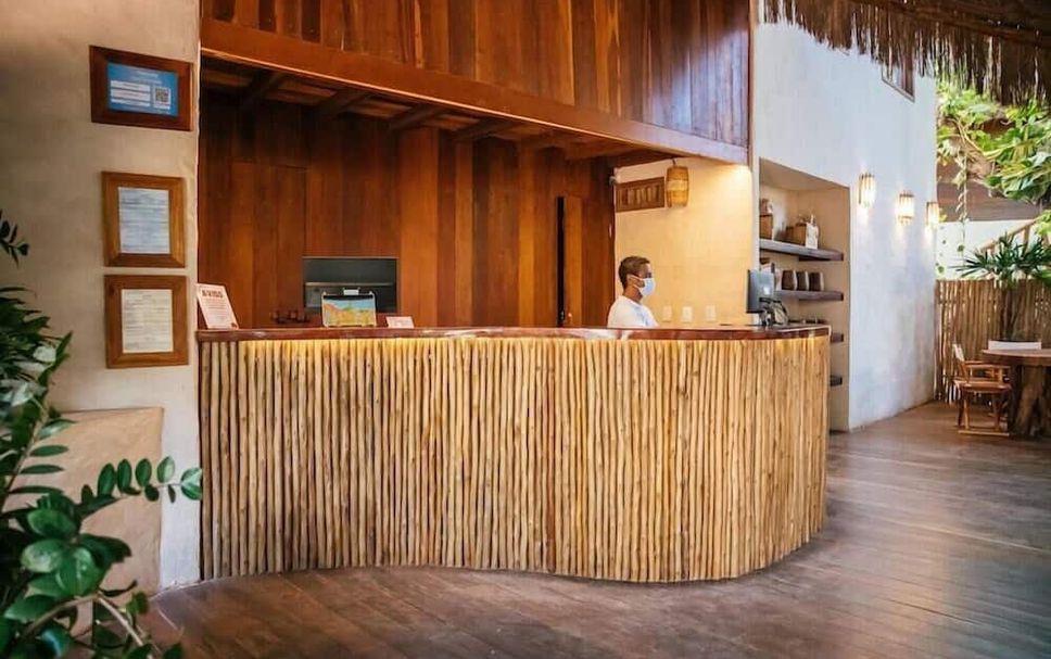 Front desk Photo