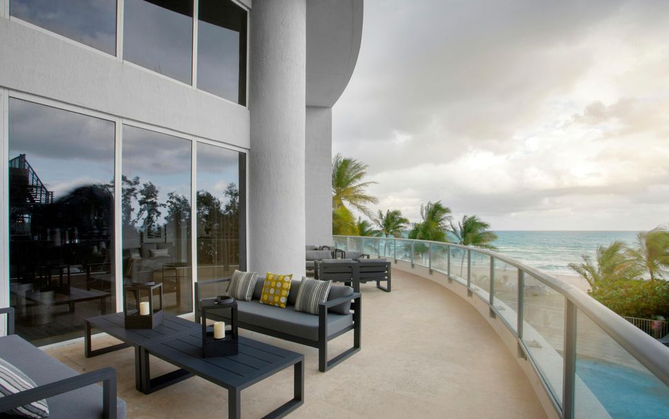 Balcony Photo