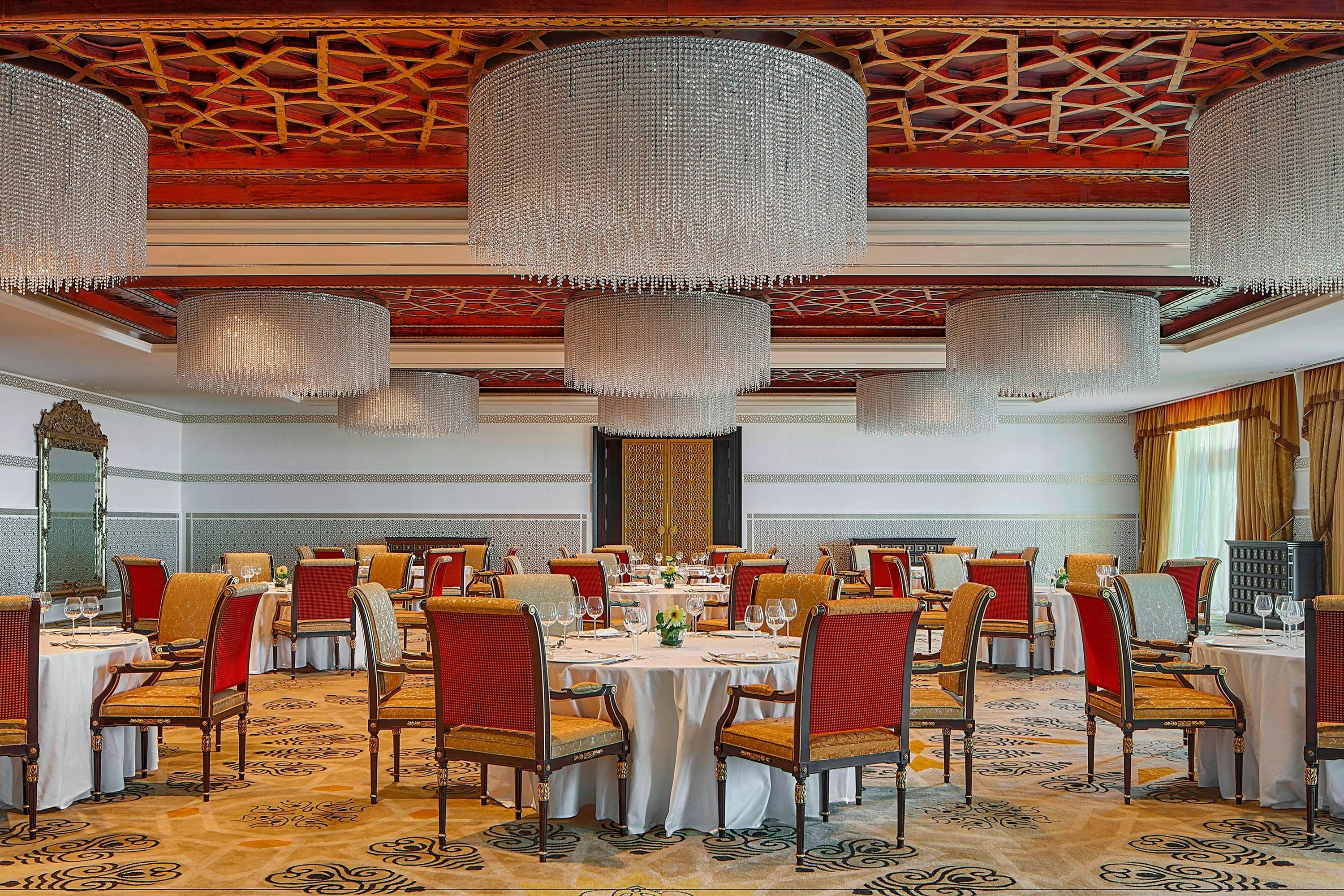 Banquet hall