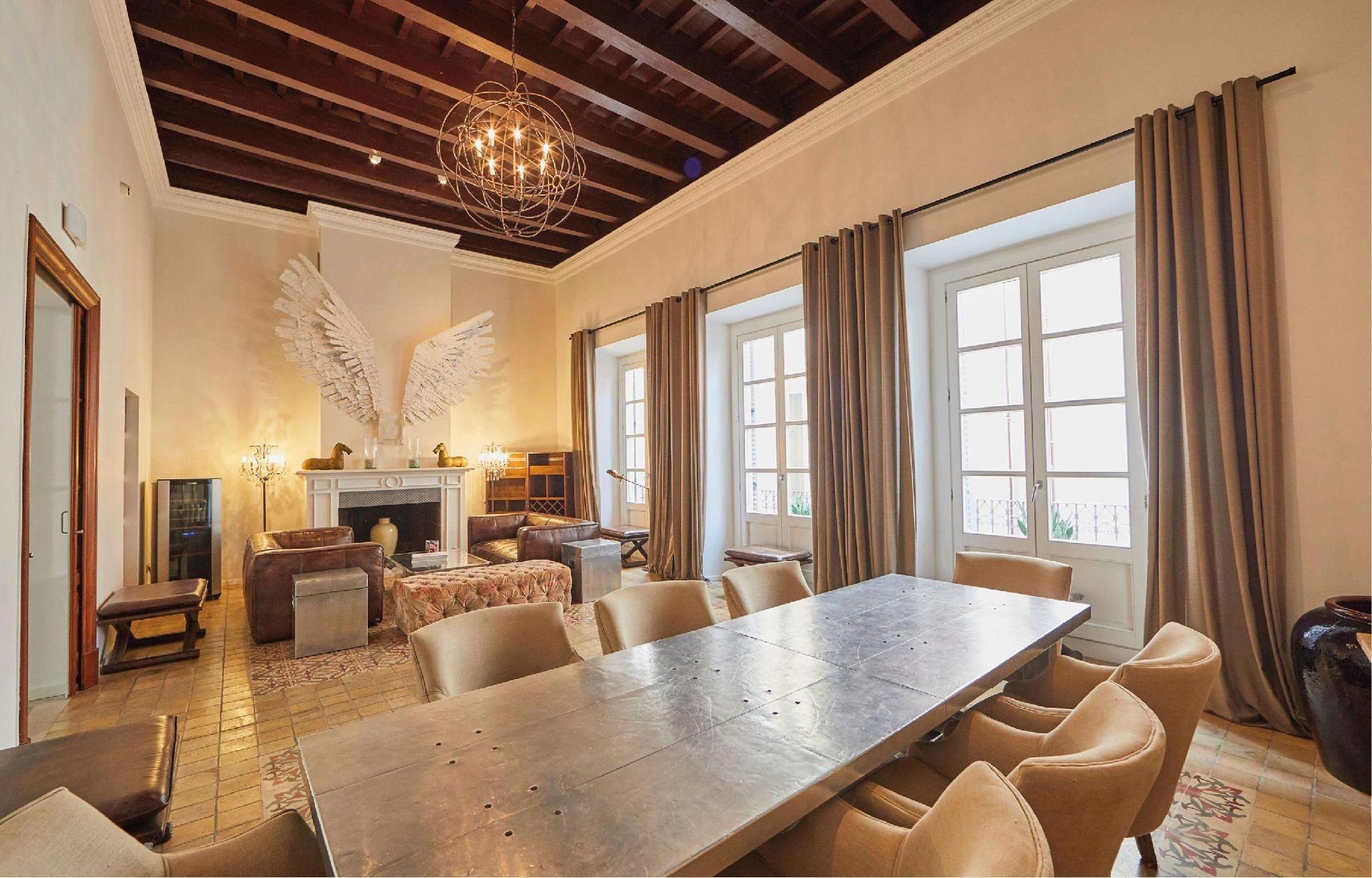 Dining room Photo