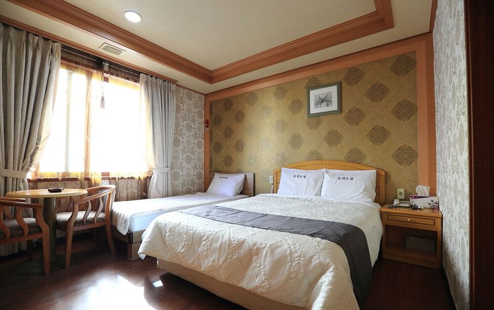 Bedroom Photo