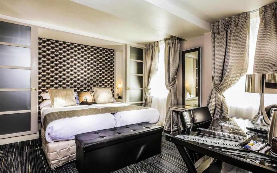 Bedroom Photo