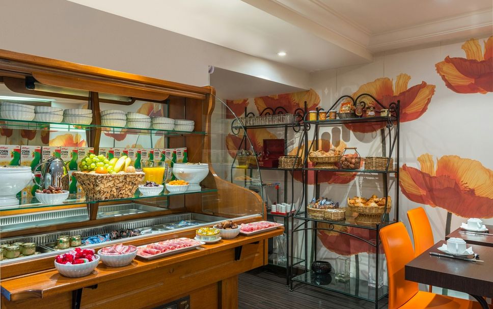 Buffet Photo
