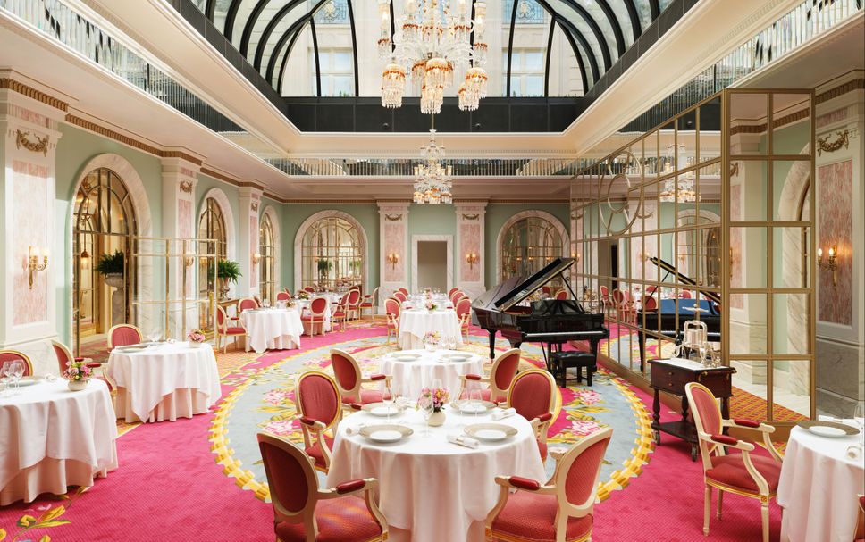 Banquet hall Photo