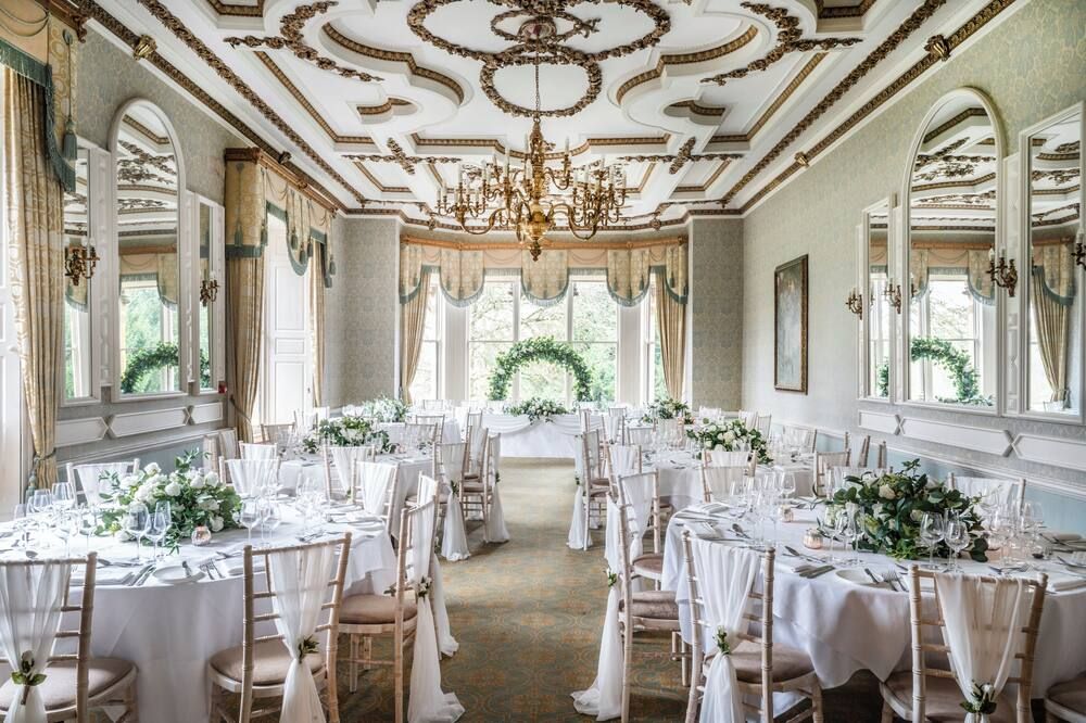 Banquet hall