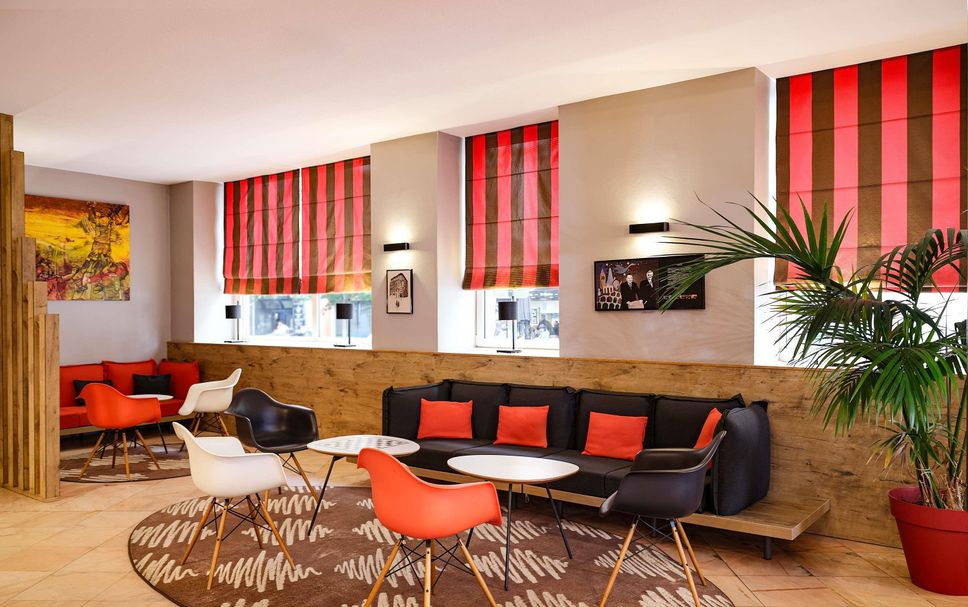 Lounge Photo