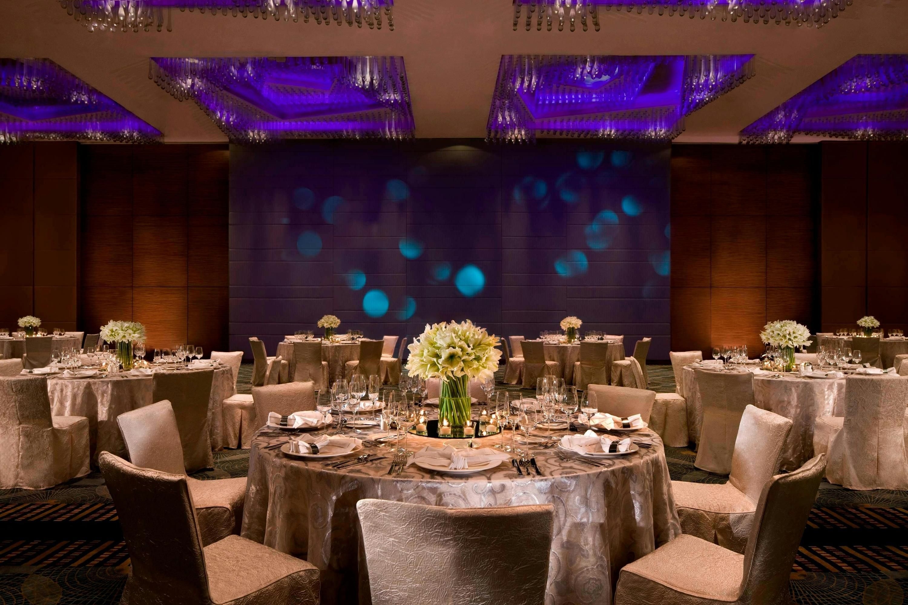 Banquet hall