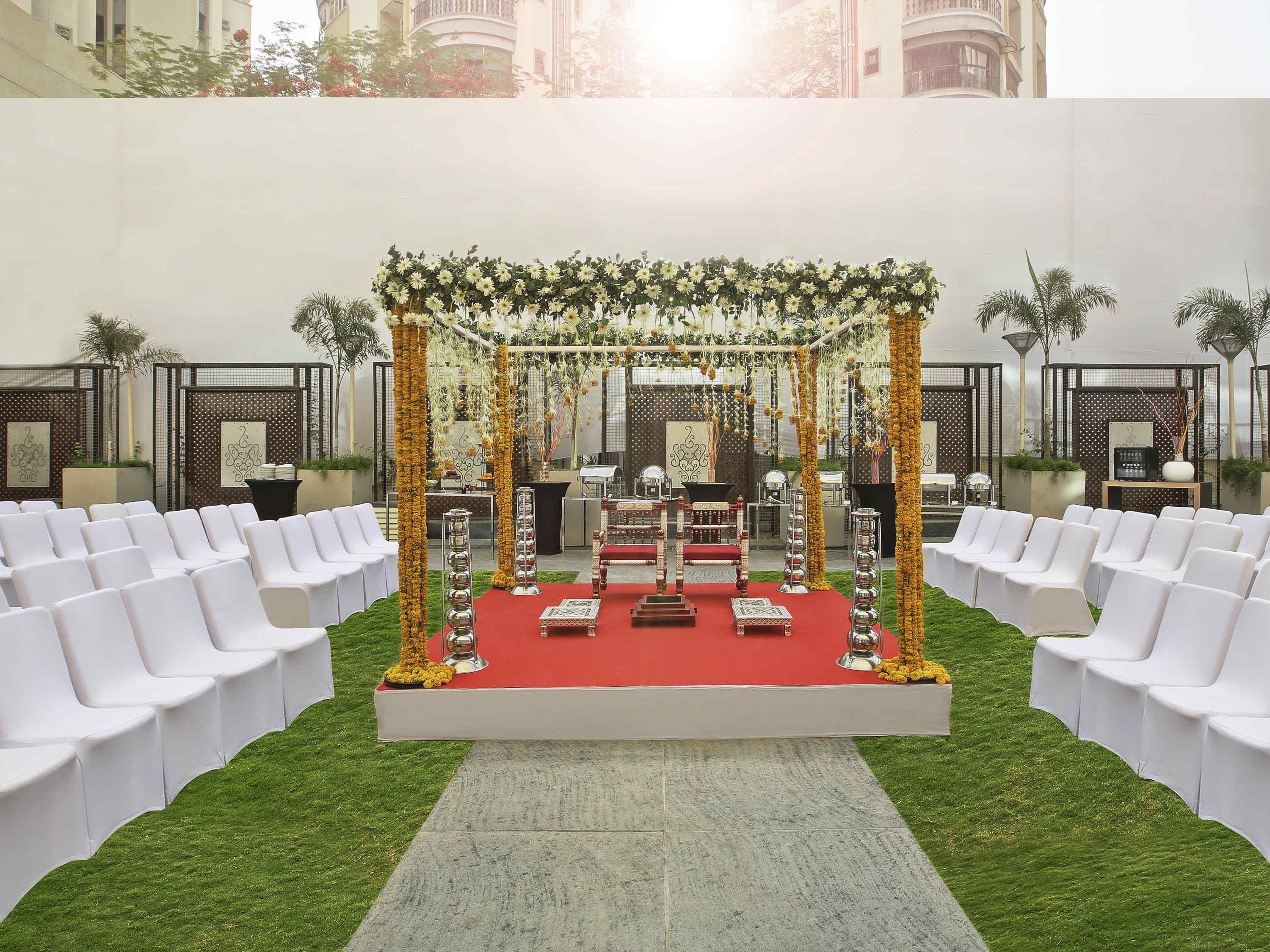 Banquet hall