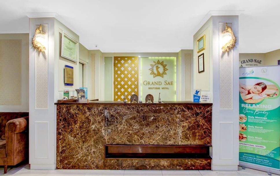 Front desk Photo