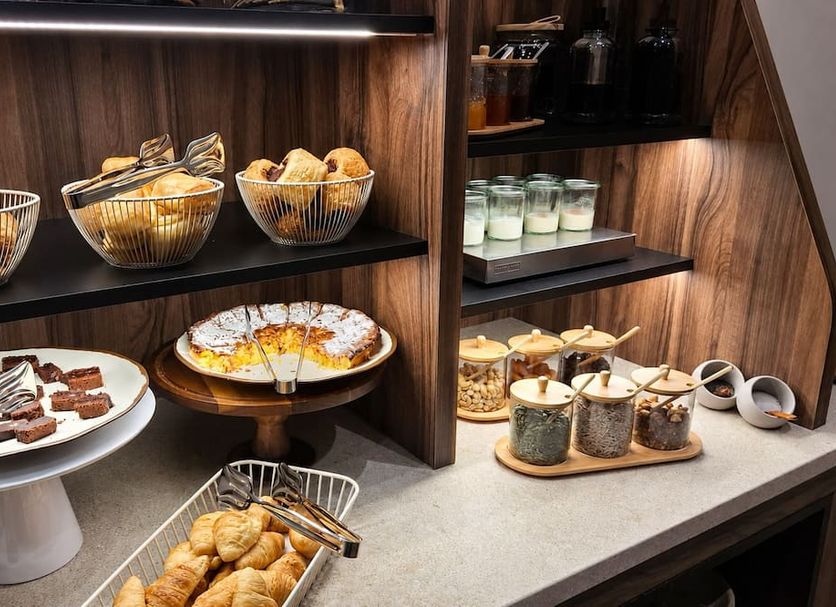Buffet Photo