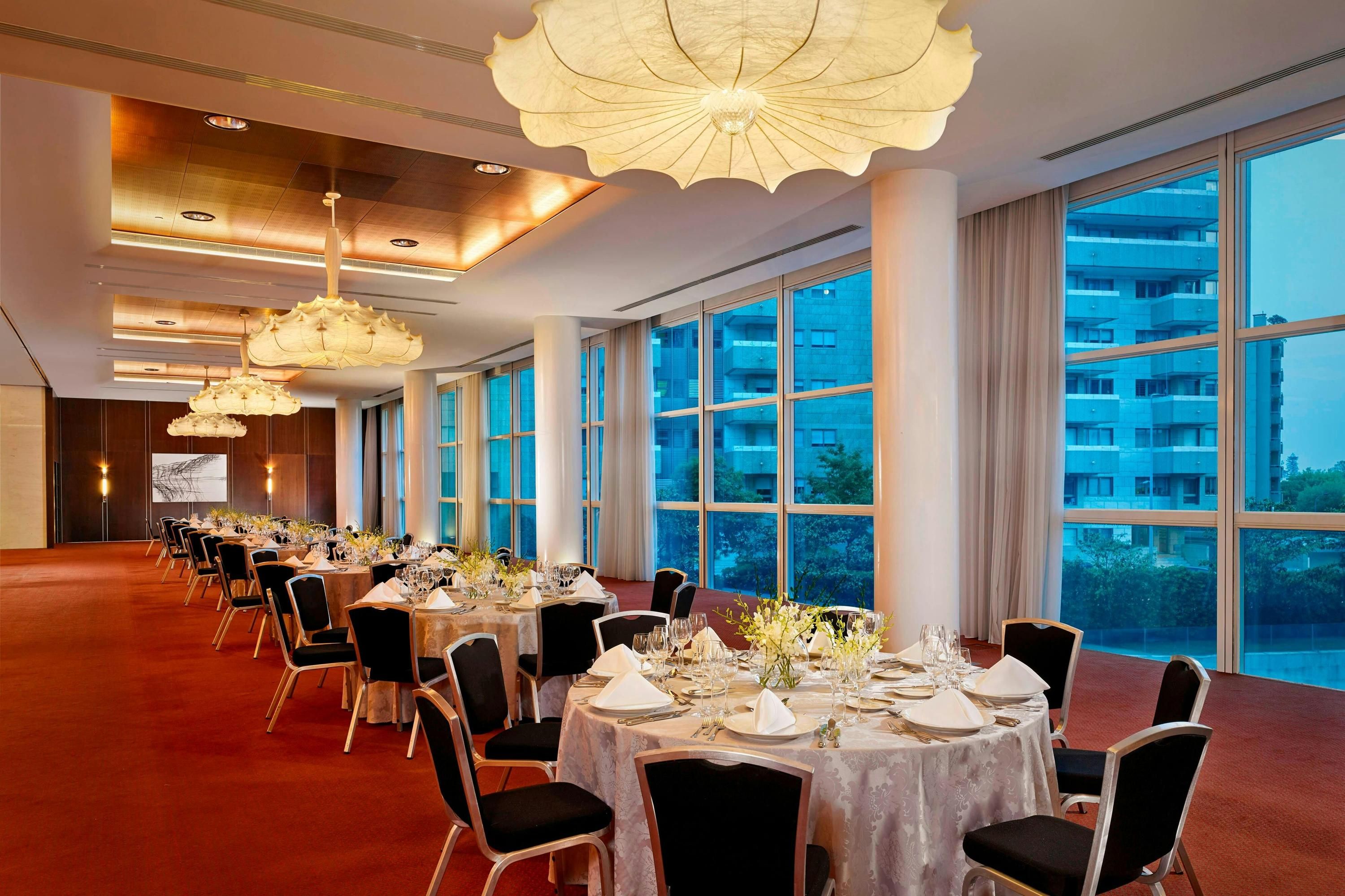 Banquet hall