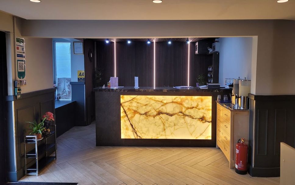 Front desk Photo