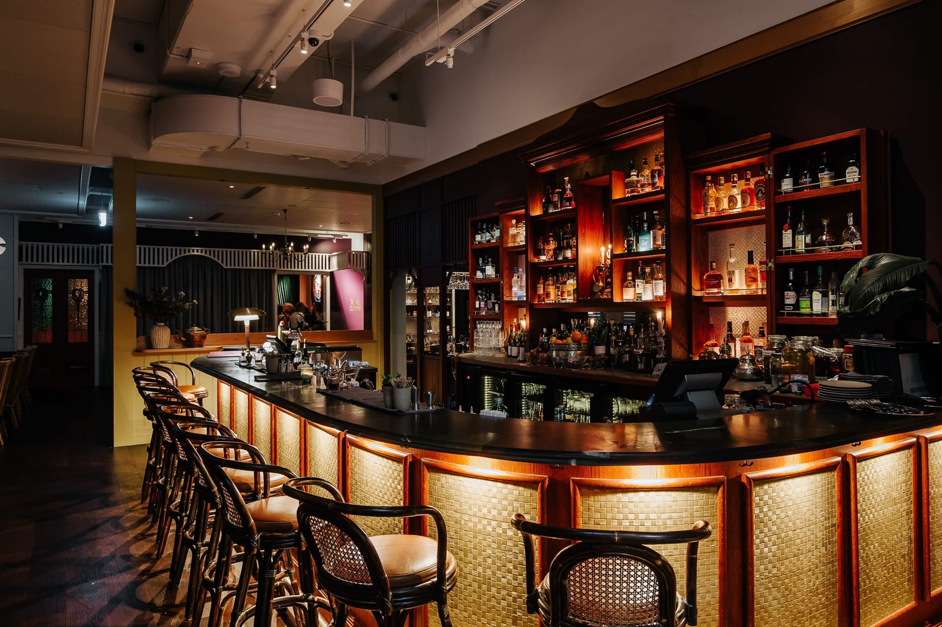 Bar