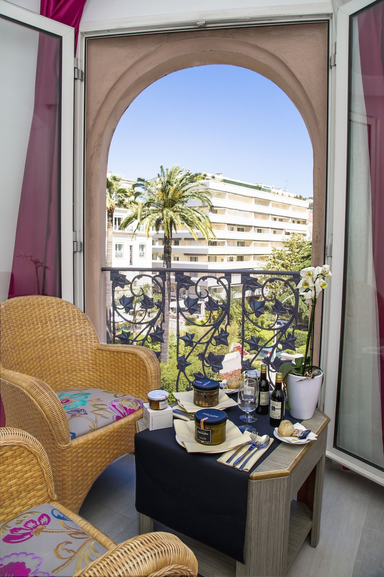 Balcony Photo