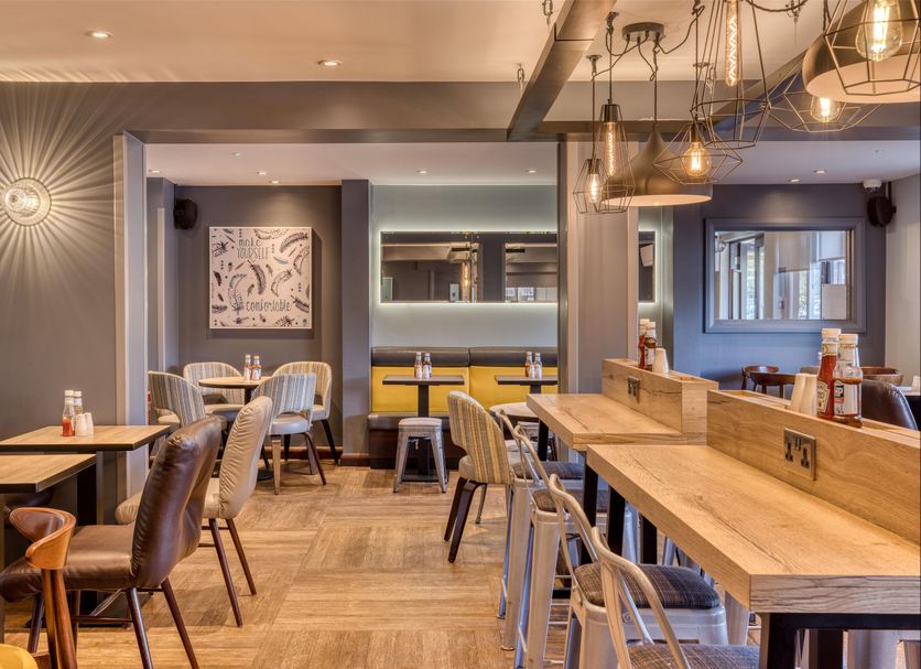 Restaurant Photo