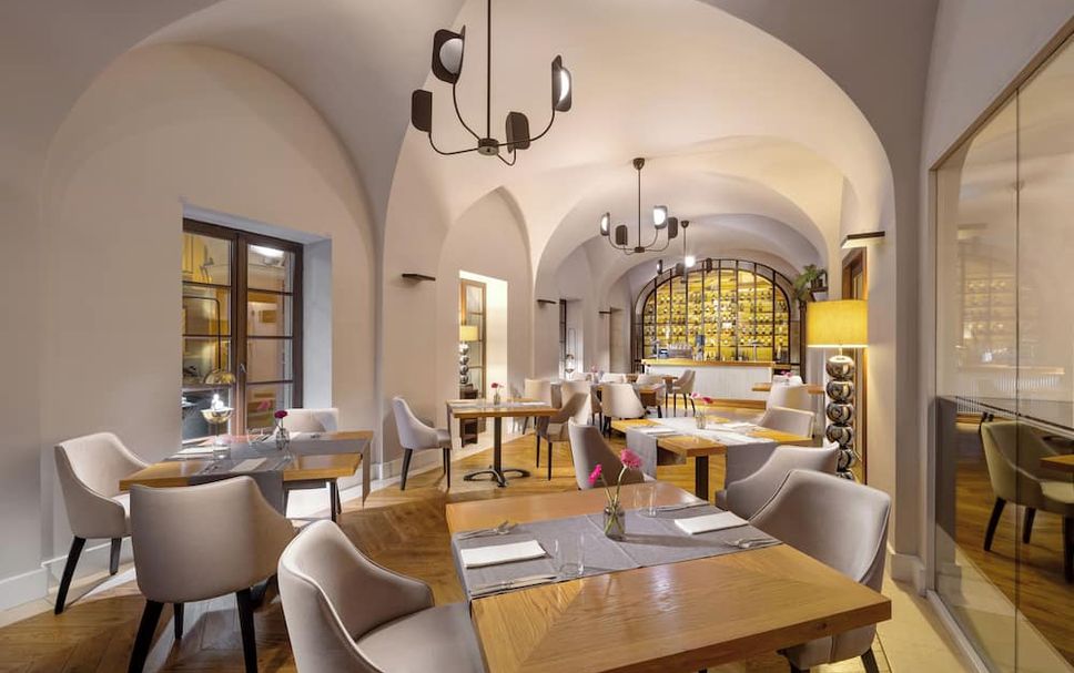 Restaurant Photo