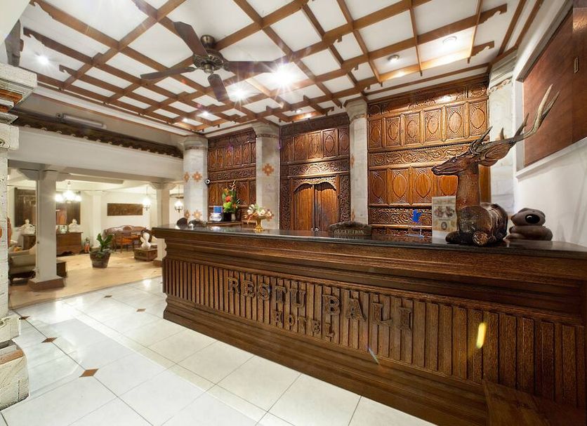 Front desk Photo