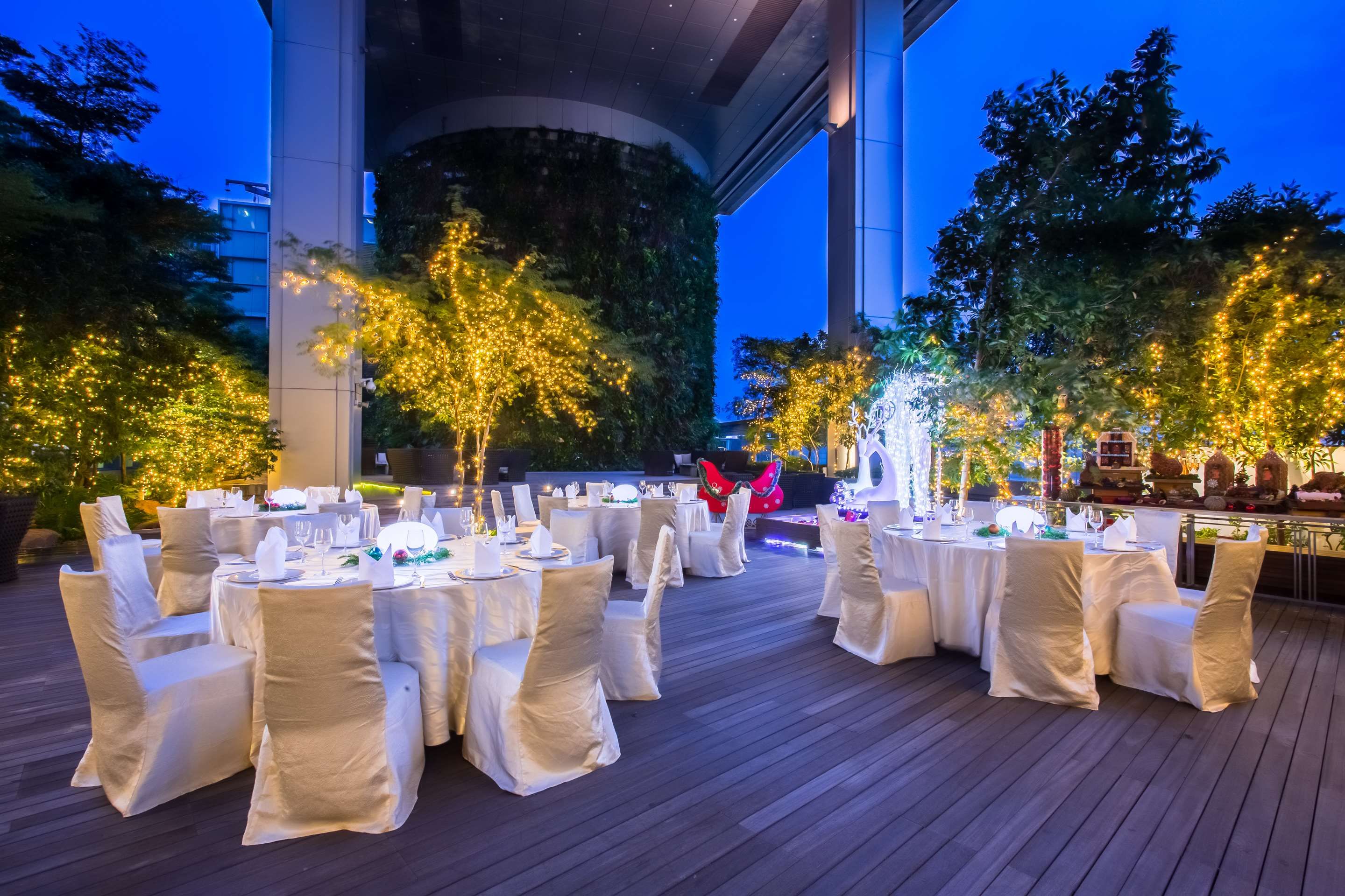 Banquet hall